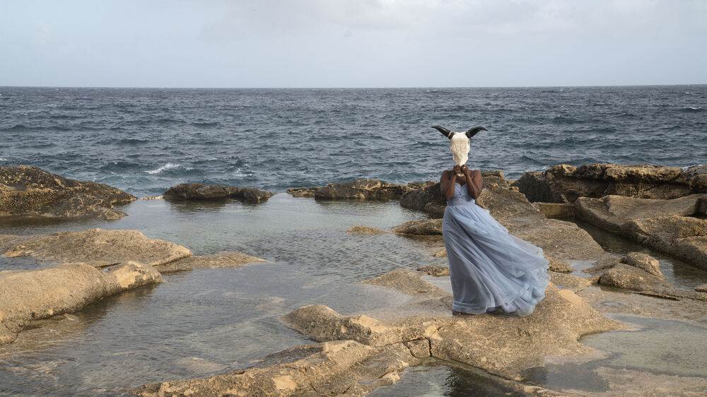 Adama Delphine Fawundu, &raquo;A Meditation for the Dispersed&laquo;, 2023, 1-channel HD video, 9:45 min. (film still)