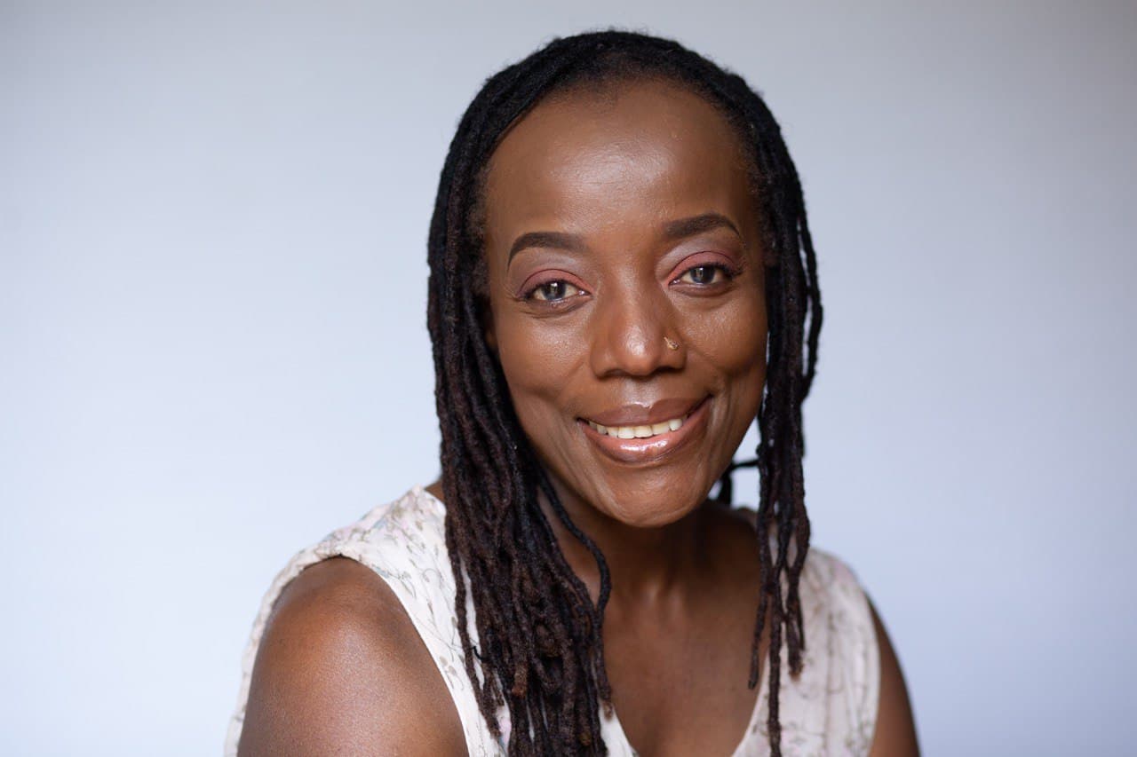 Tsitsi Dangarembga im Gespräch mit Musa Okwonga