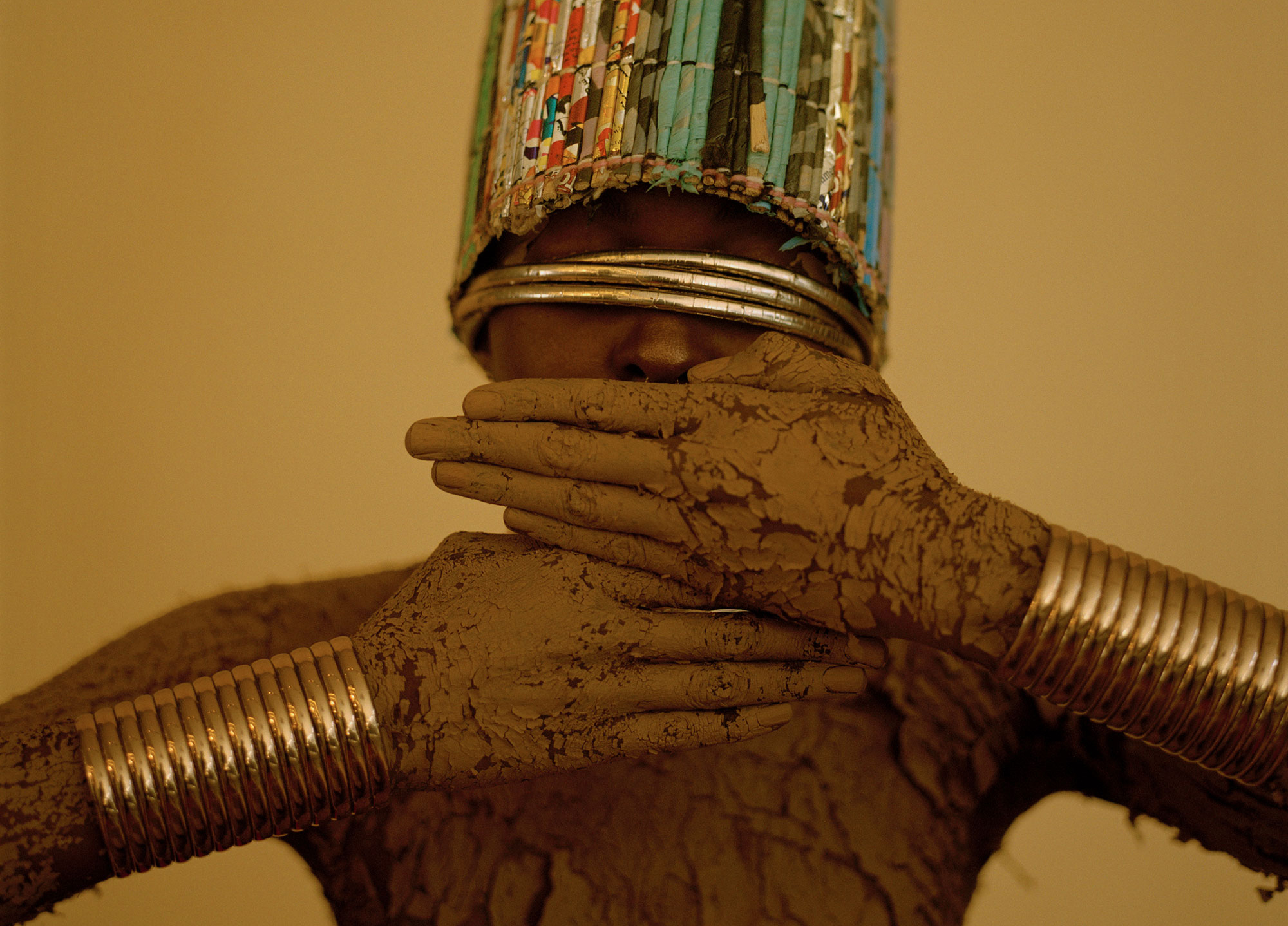 »Who Are We if Not Nature«  mit  Karimah Ashadu, Zana Masombuka, Zohra Opoku, Buhlebezwe Siwani und Carrie Mae Weems